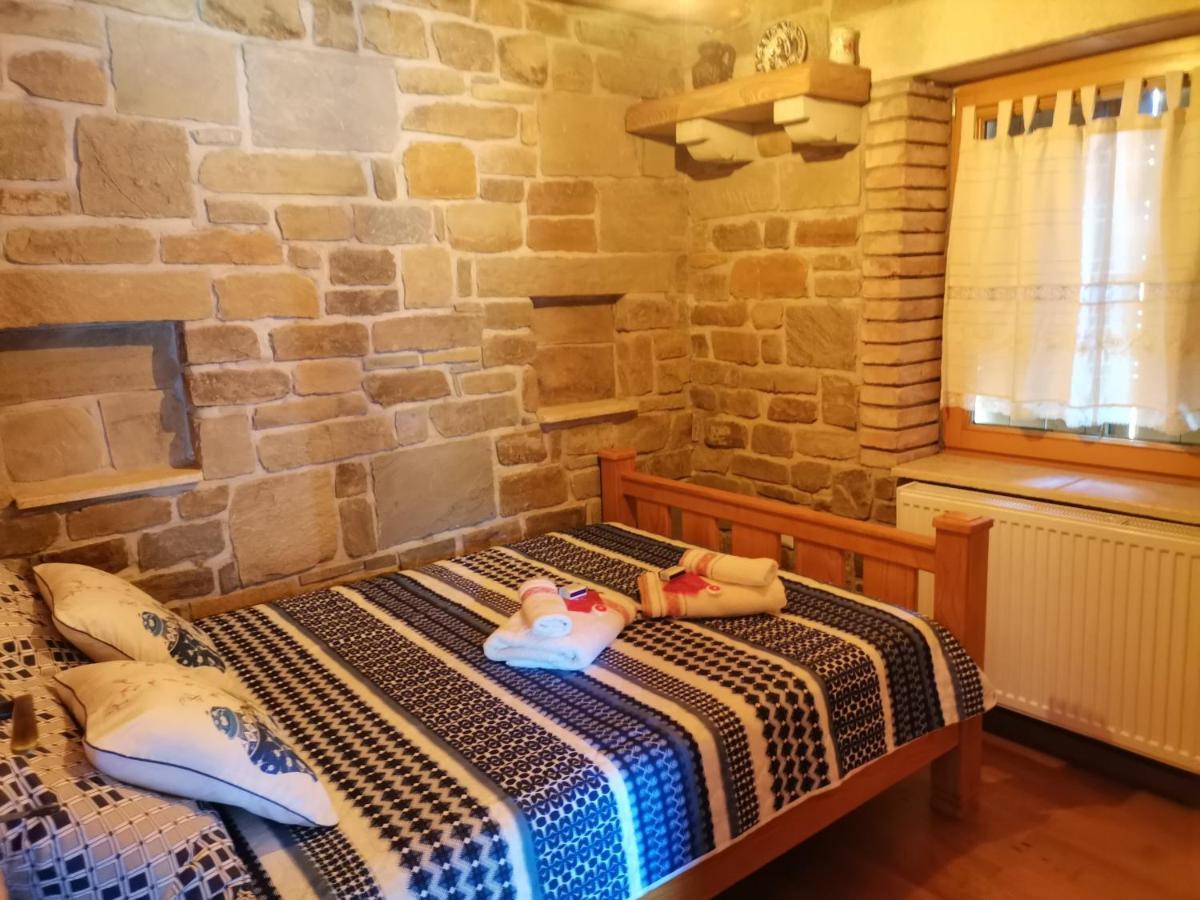 Cabana Casa De Piatra, De La Mara Deseşti Esterno foto