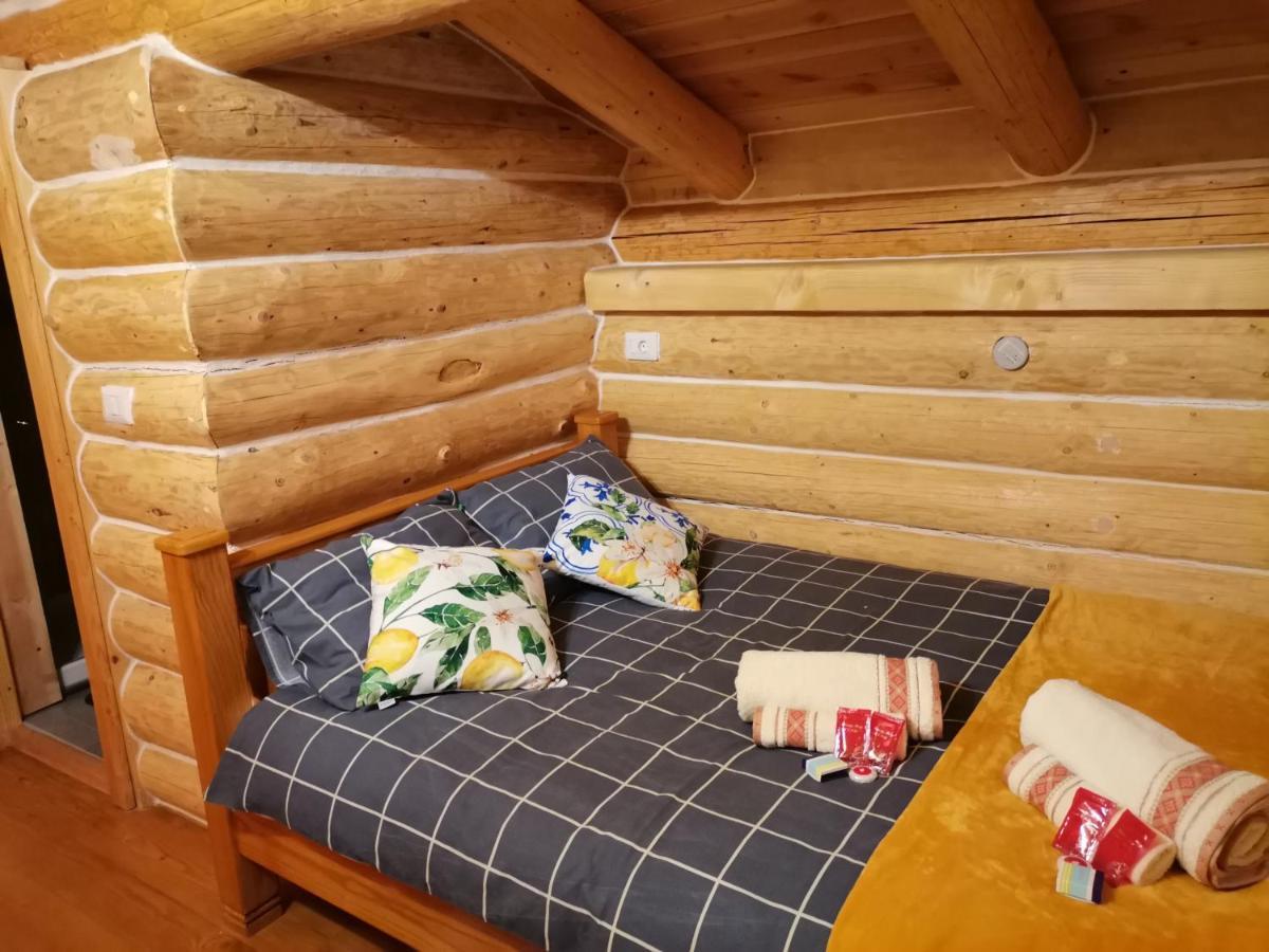 Cabana Casa De Piatra, De La Mara Deseşti Esterno foto